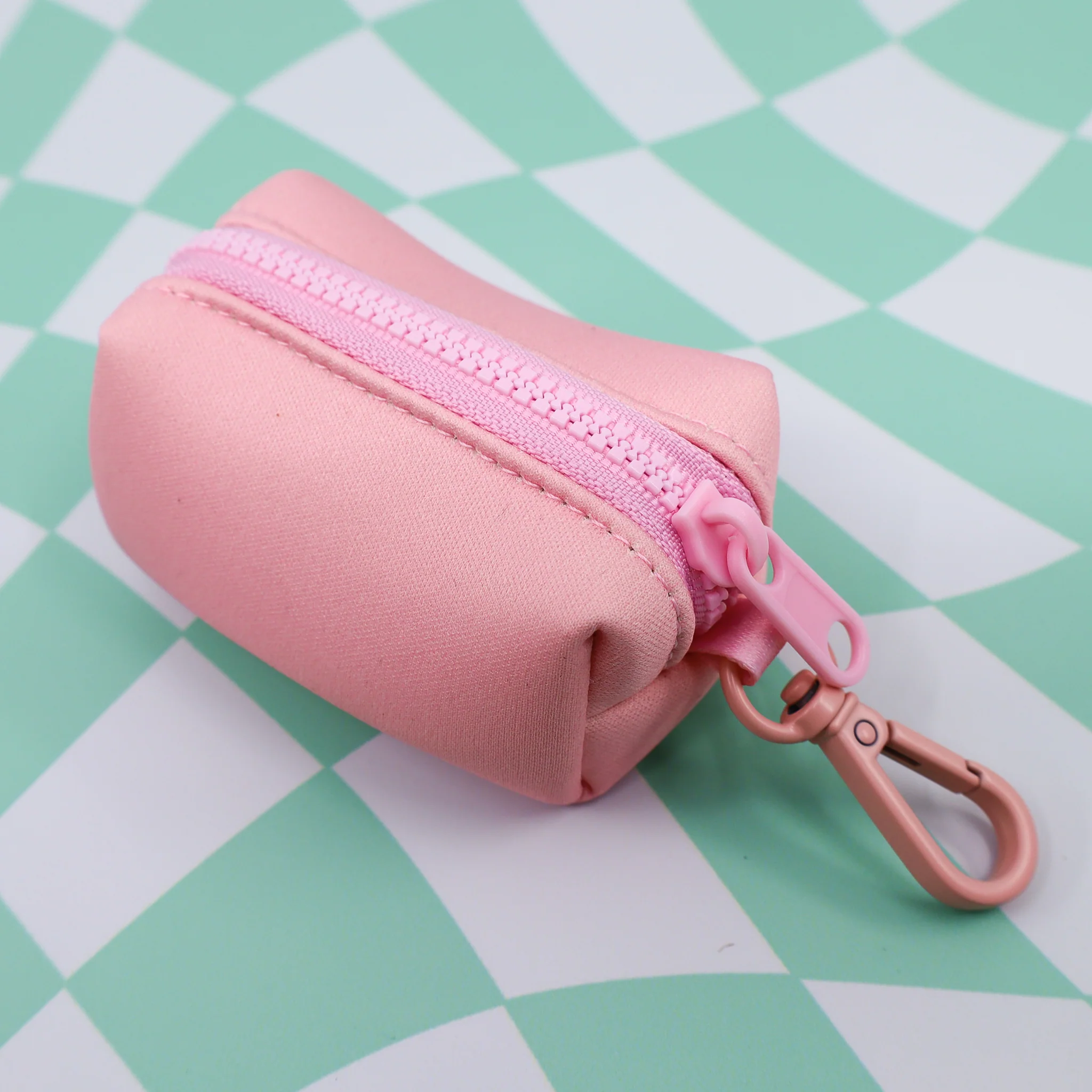 Bubblegum: Poop Bag Holder - Image 2